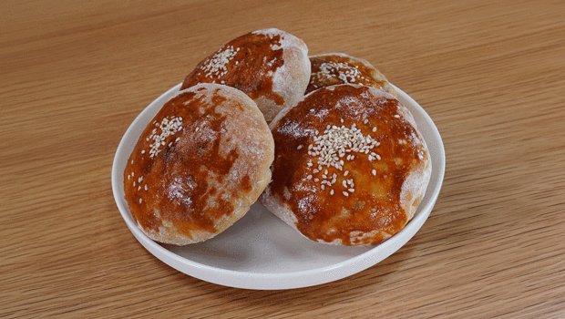 Glutensiz kıymalı poğaça tarifi (Videolu)